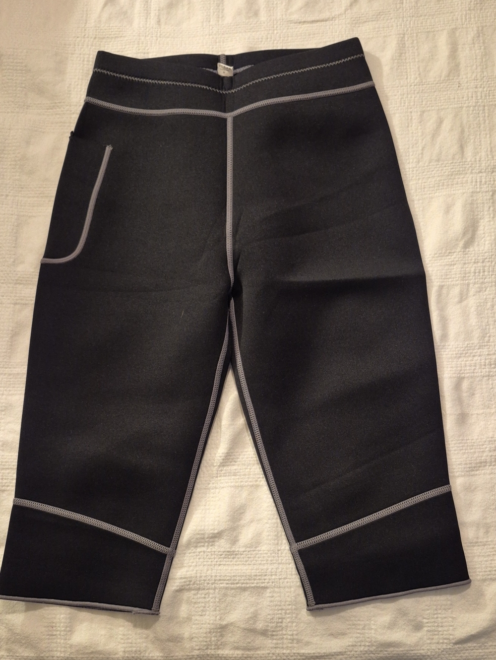 Neoprene women's Medium black sauna sweat shorts VGUC